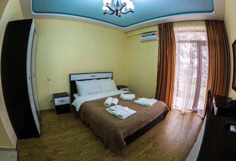 اتاق استاندارد با چشمانداز دریا, Guria Palace