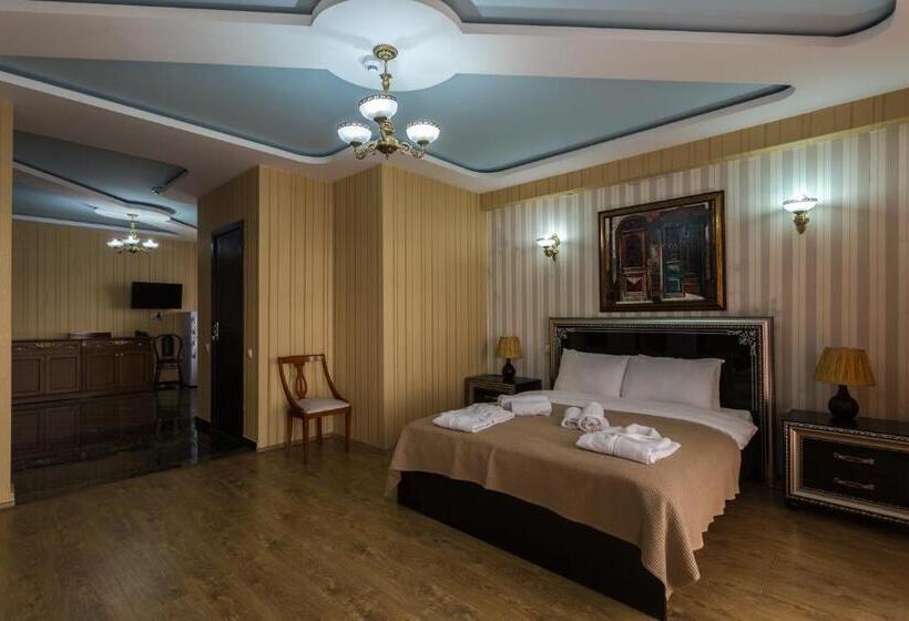 Quarto Deluxe, Guria Palace
