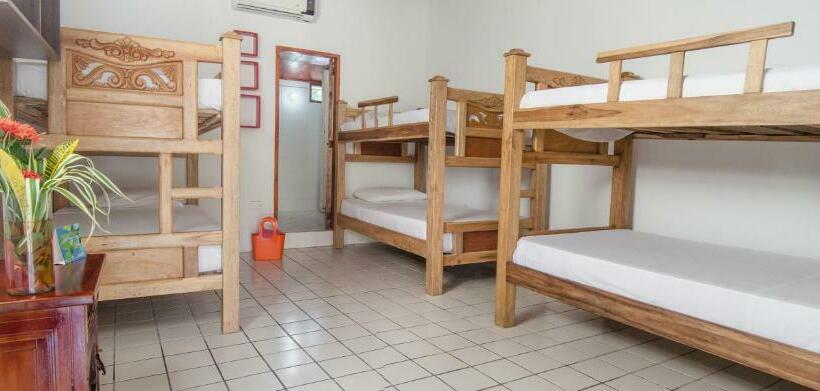 패밀리 룸, Múcura Club