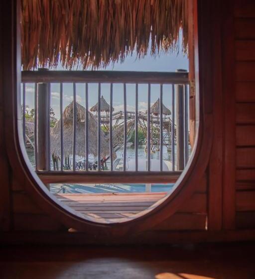 수피리어 룸, Múcura Club