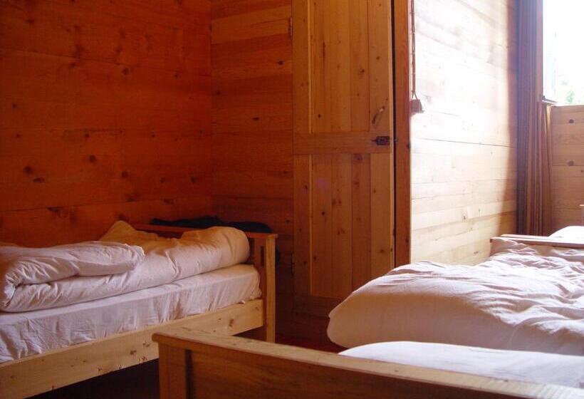 اتاق استاندارد سه نفره, Demircioglu Pokut Dag Evi