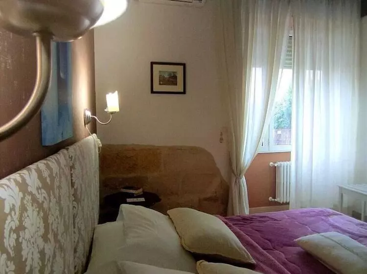 اتاق استاندارد, Aedes B&b Il Giardino Dei Sogni