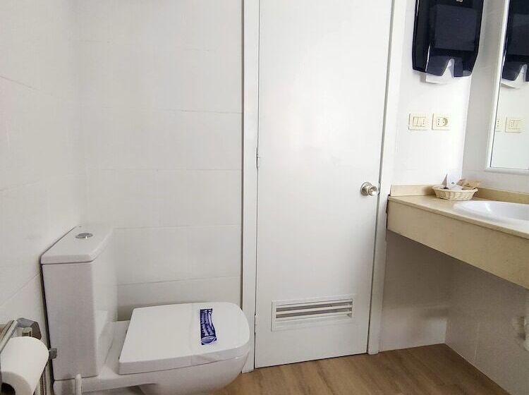 带1个卧室的带海景的公寓, Apartamentos El Paseo