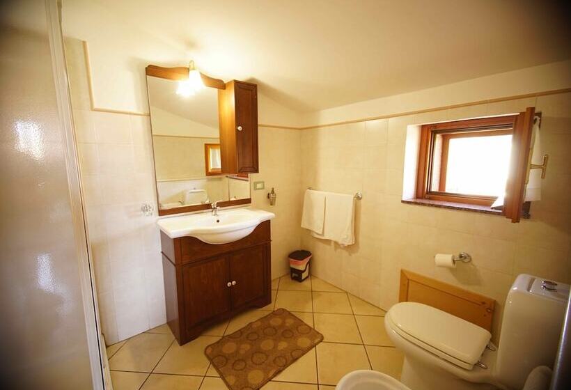 اتاق استاندارد چهار تخته, B&b Casalotto Inn