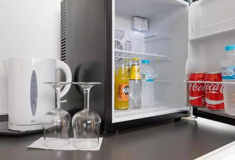 اتاق استاندارد با بالکن, Hostal Alegre