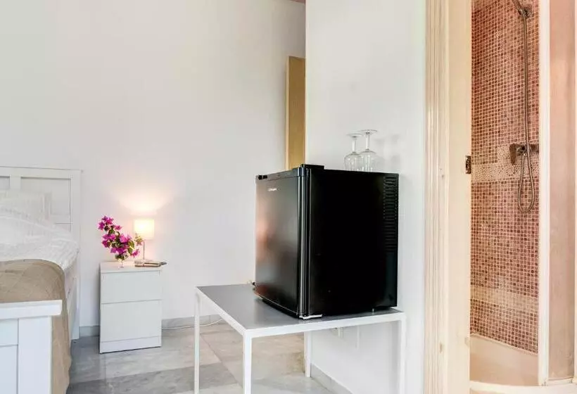 اتاق استاندارد با بالکن, Hostal Alegre