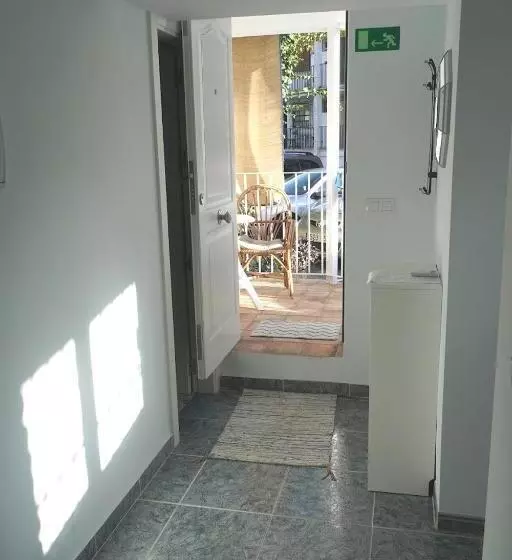 آپارتمان 1 خوابه همکف, Hostal Alegre
