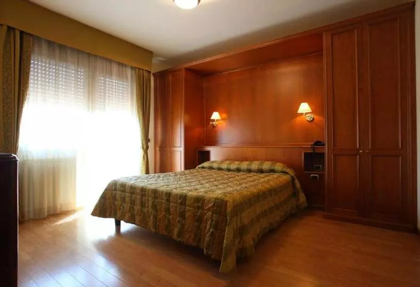 آپارتمان 2 خوابه, Altea Suites