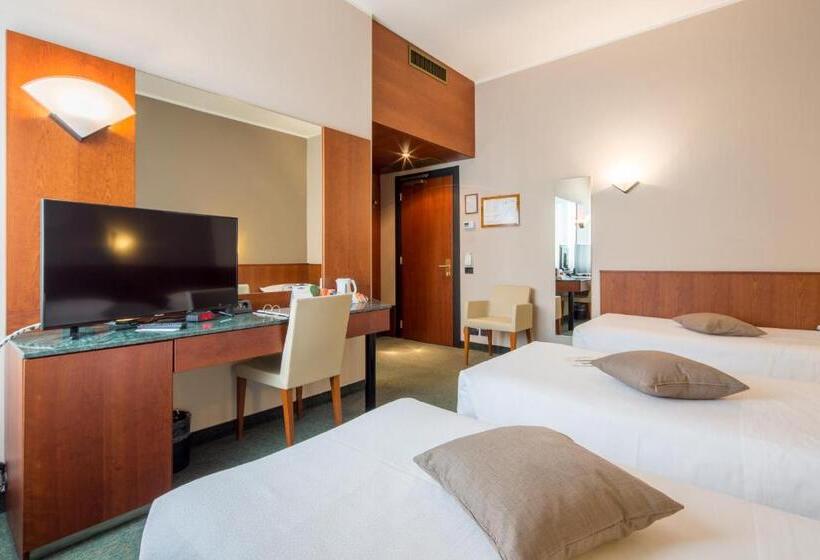 트리플 클래식 룸, Best Western Hotel Turismo