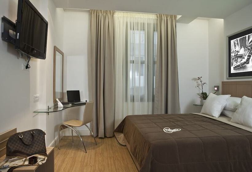 غرفة قياسية, Chic