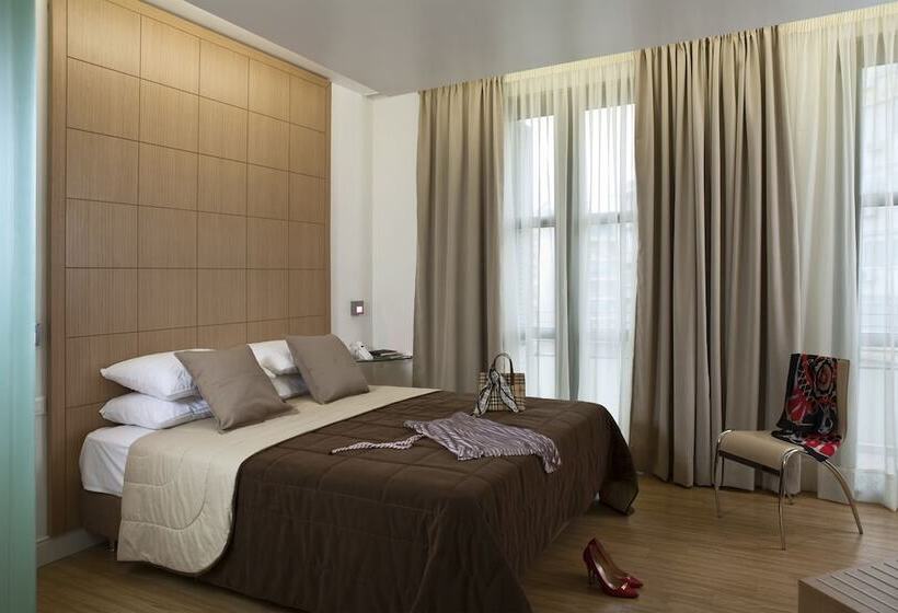 غرفة قياسية, Chic