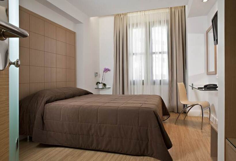 غرفة قياسية فردية, Chic