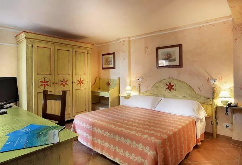 اتاق اساندارد با چشم‌انداز جانبی به دریا, Colonna Beach Hotel Marinella