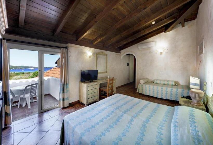 اتاق استاندارد با بالکن و چشم‌انداز دریا, Colonna Beach Hotel Marinella
