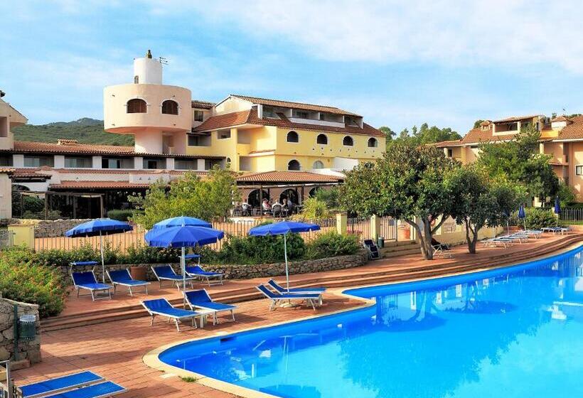اتاق اساندارد با چشم‌انداز جانبی به دریا, Colonna Beach Hotel Marinella