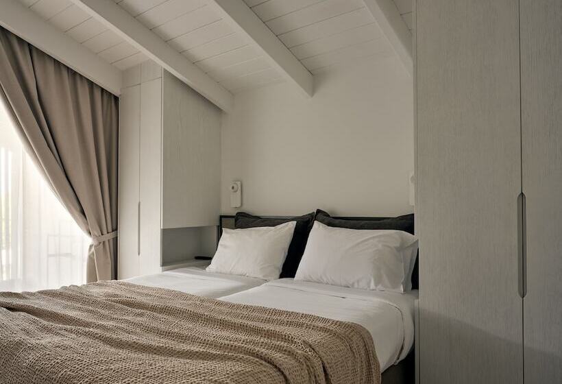 اتاق اجرایی, Contessina