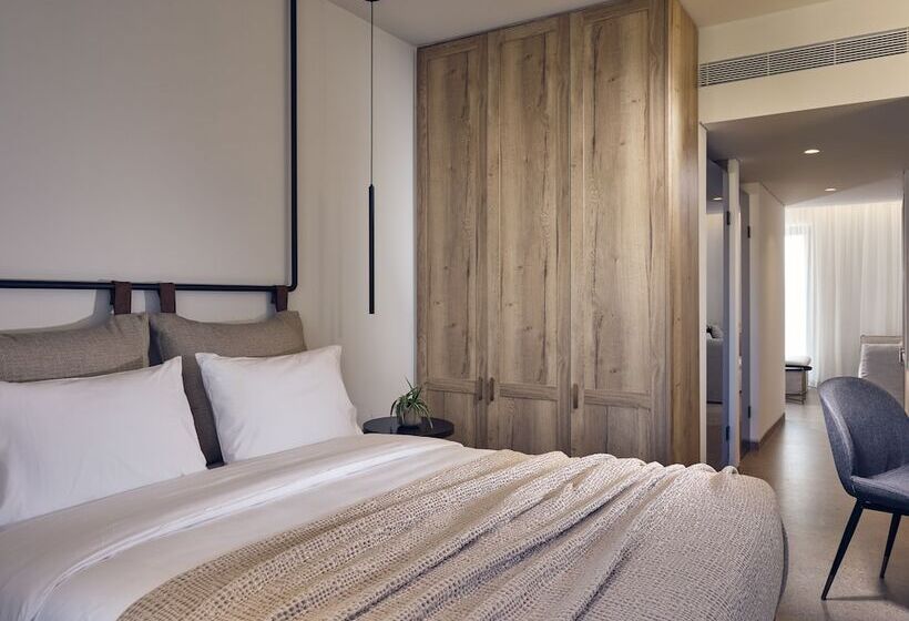 سوییت خانوادگی, Contessina