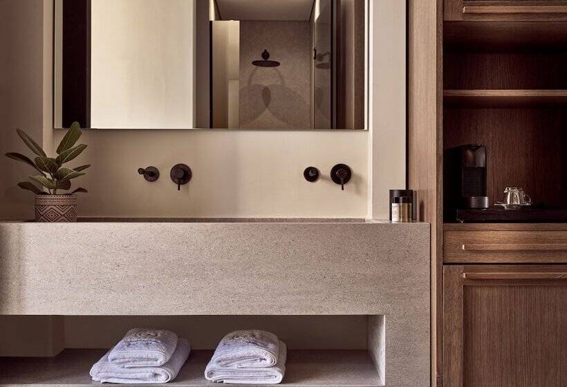 سوییت خانوادگی, Contessina