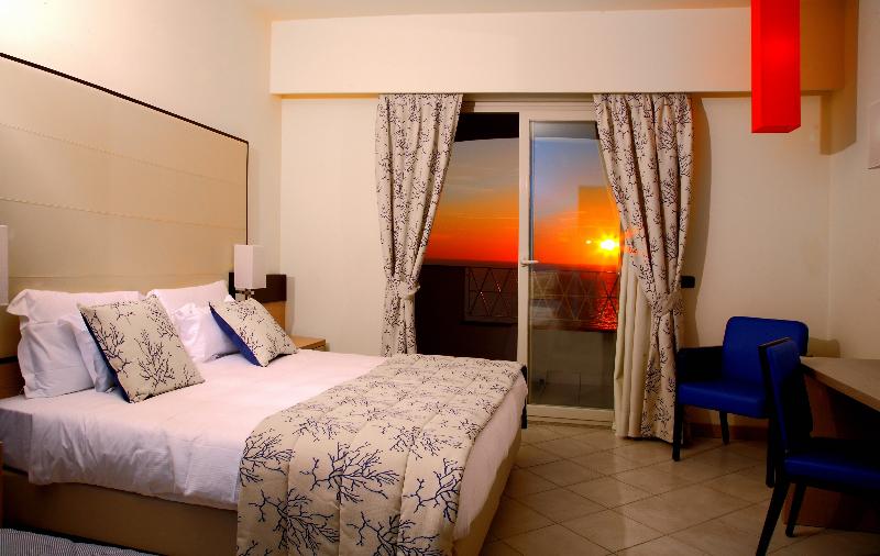 اتاق استاندارد, Gh Avalon Sikani