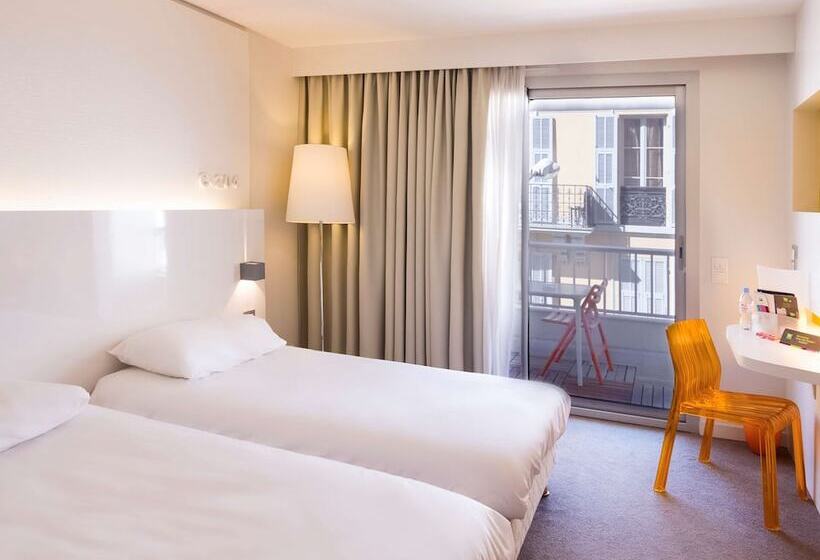 اتاق استاندارد با بالکن, Ibis Styles Menton Centre