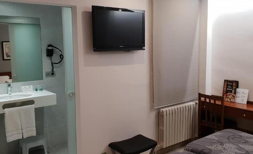 اتاق استاندارد اینتریور, Les 7 Claus