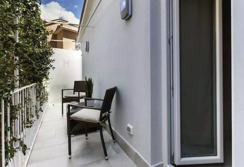 سوییت, Magi House Relais