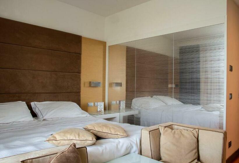 اتاق سوپریور, Pisa Tower Plaza