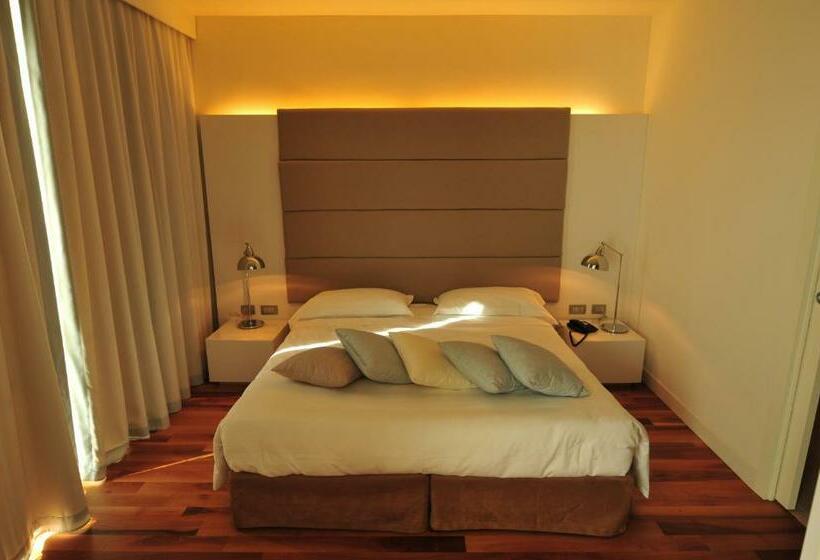 اتاق سوپریور, Pisa Tower Plaza