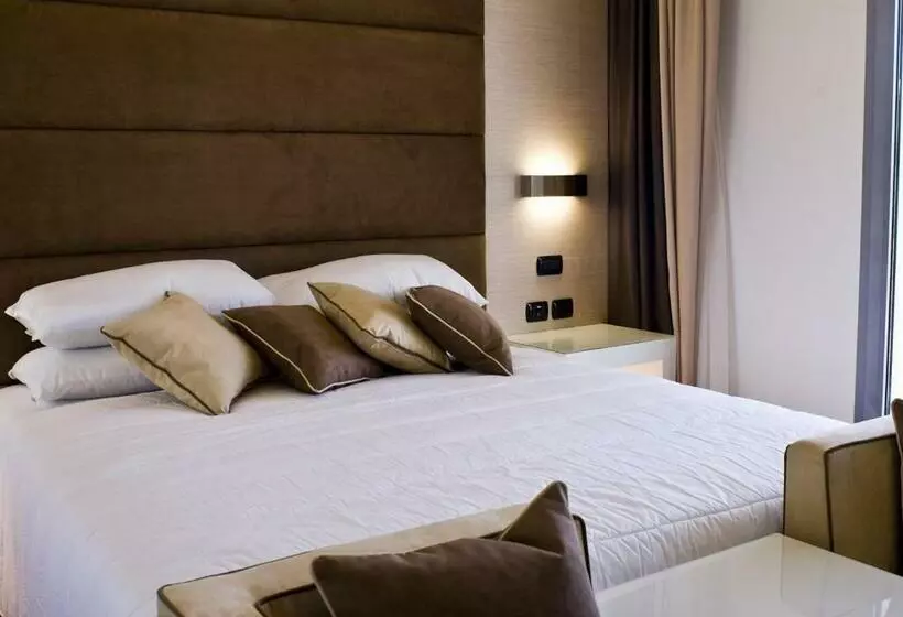 اتاق استاندارد, Pisa Tower Plaza