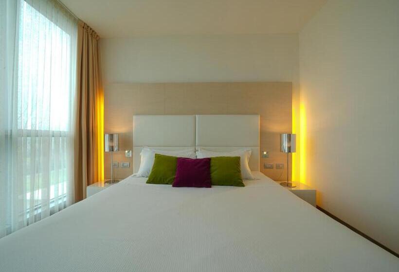 اتاق استاندارد, Pisa Tower Plaza