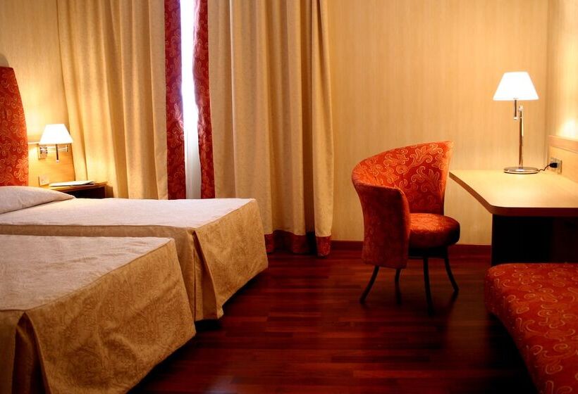 スタンダードルーム, Poli