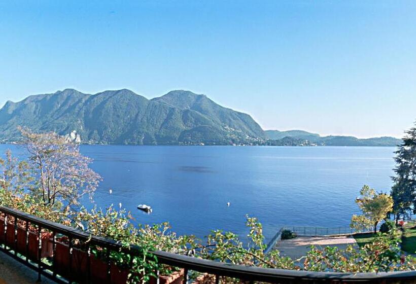 اتاق استاندارد با چشم‌انداز دریاچه, Residence Zust