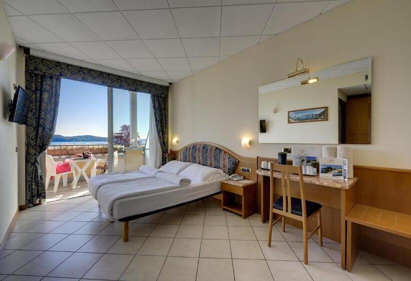 اتاق استاندارد با چشم‌انداز دریاچه, Residence Zust