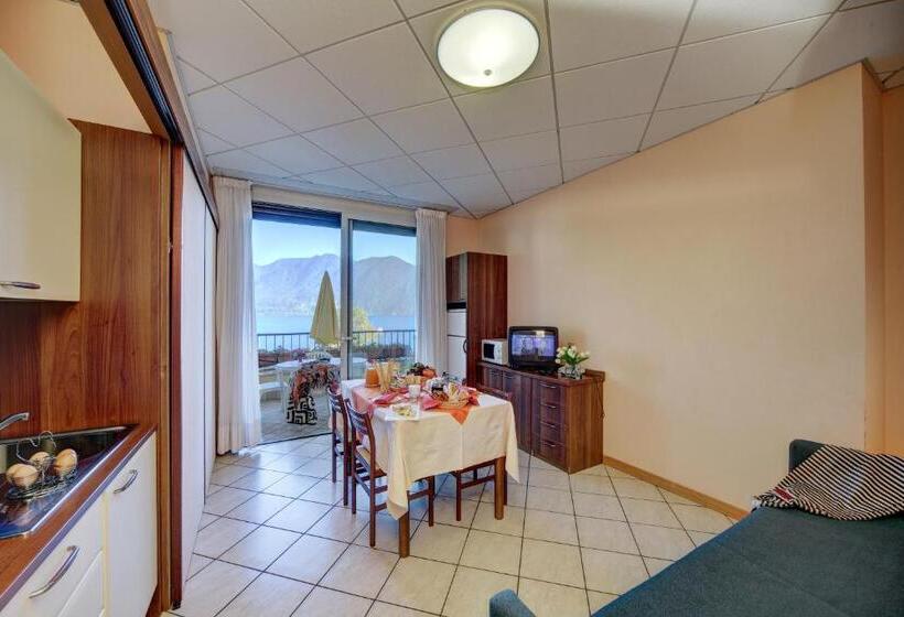 آپارتمان 1 خوابه با بالکن, Residence Zust