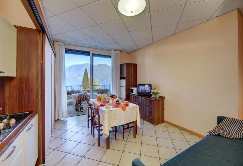 1 Bedroom Apartment Lake View, Residence Zust