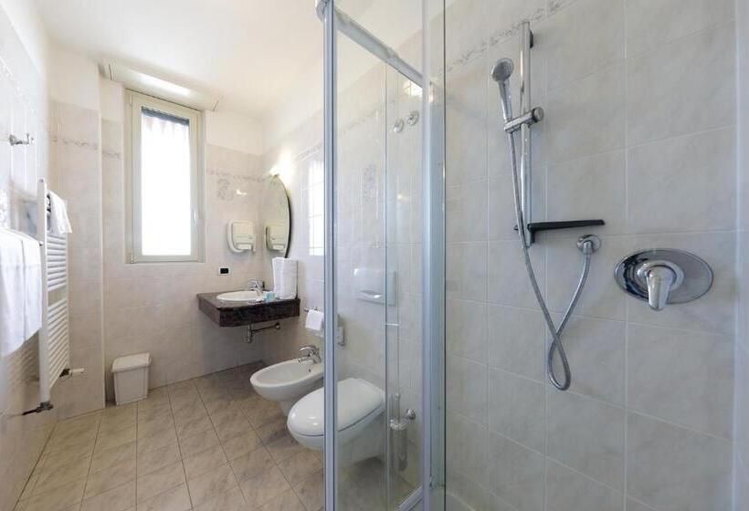 Superior room with lake view, Residence Zust