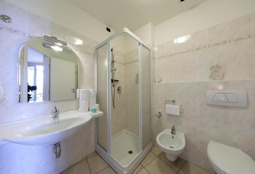 اتاق سوپریور, Residence Zust