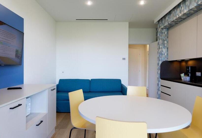 آپارتمان سوپریور 1 خوابه, Residence Zust