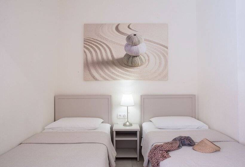 Семейный Номер, Telesilla