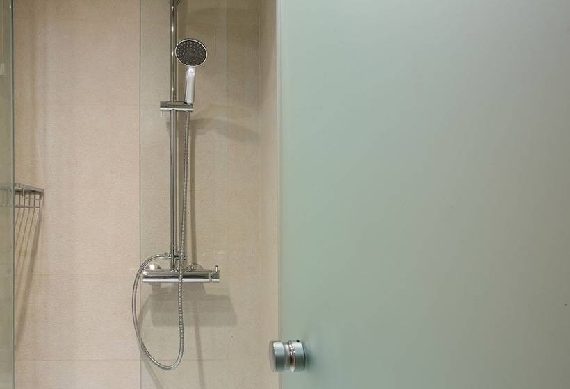 Номер Стандарт, Telesilla