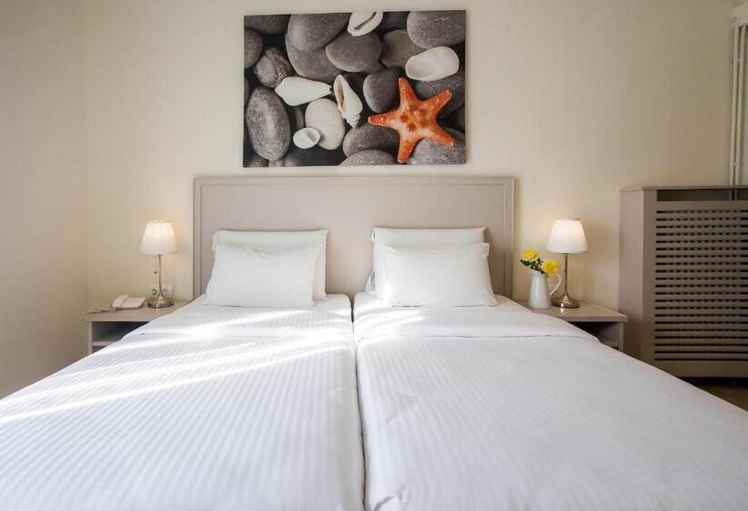 חדר סטנדרט, Telesilla