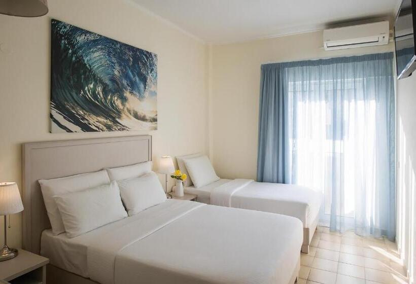 חדר סטנדרט לשלושה, Telesilla