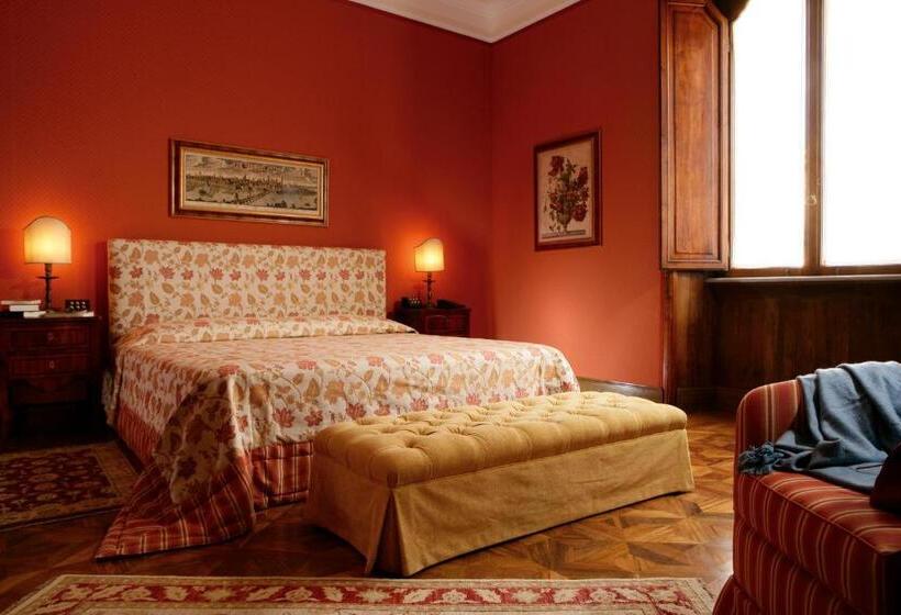 اتاق لوکس, Villa Spalletti Trivelli