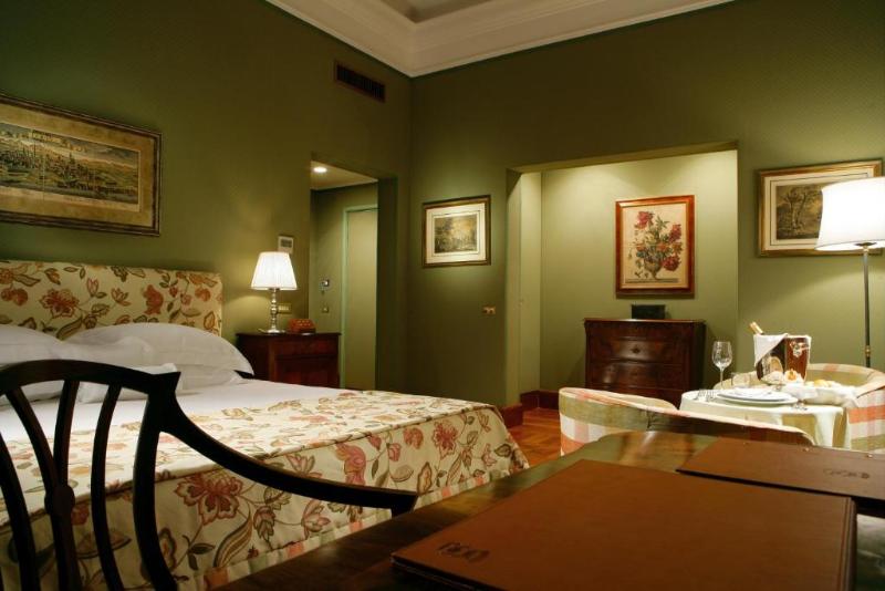 سوییت لوکس, Villa Spalletti Trivelli