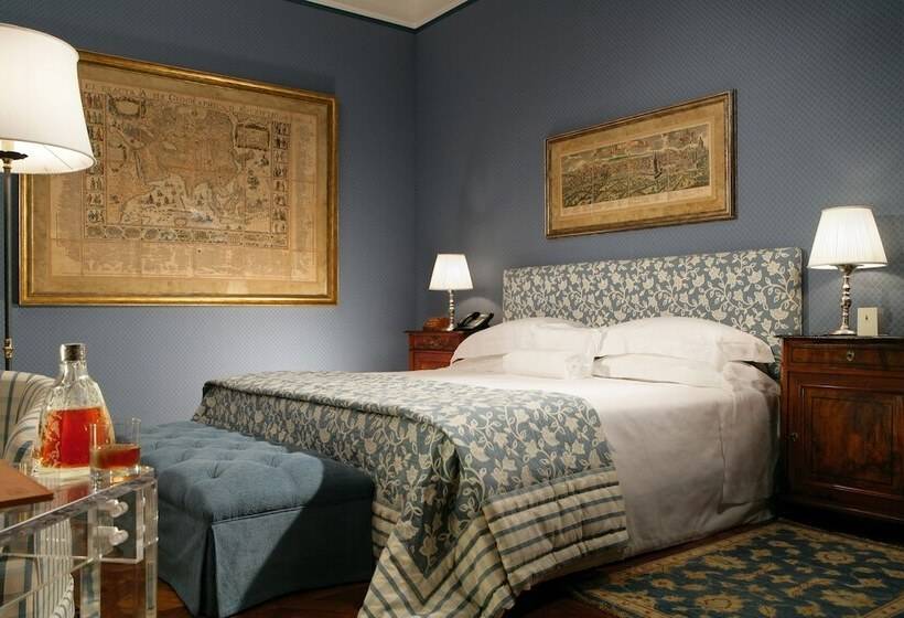 سوییت لوکس, Villa Spalletti Trivelli