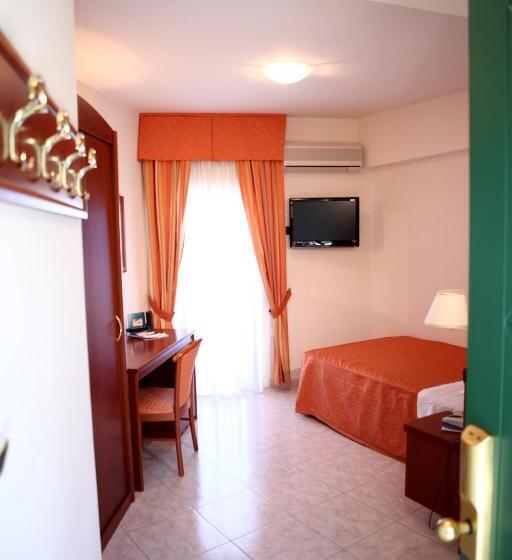 标准单人间, Za Maria