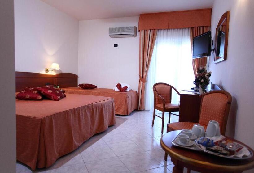 标准三人间, Za Maria