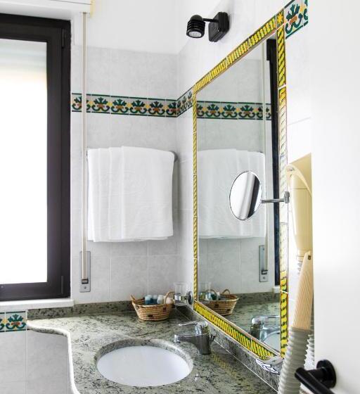 豪华海景房带阳台, Za Maria