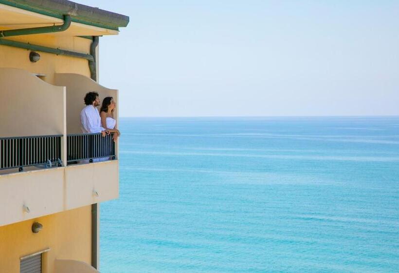 豪华海景房带阳台, Za Maria