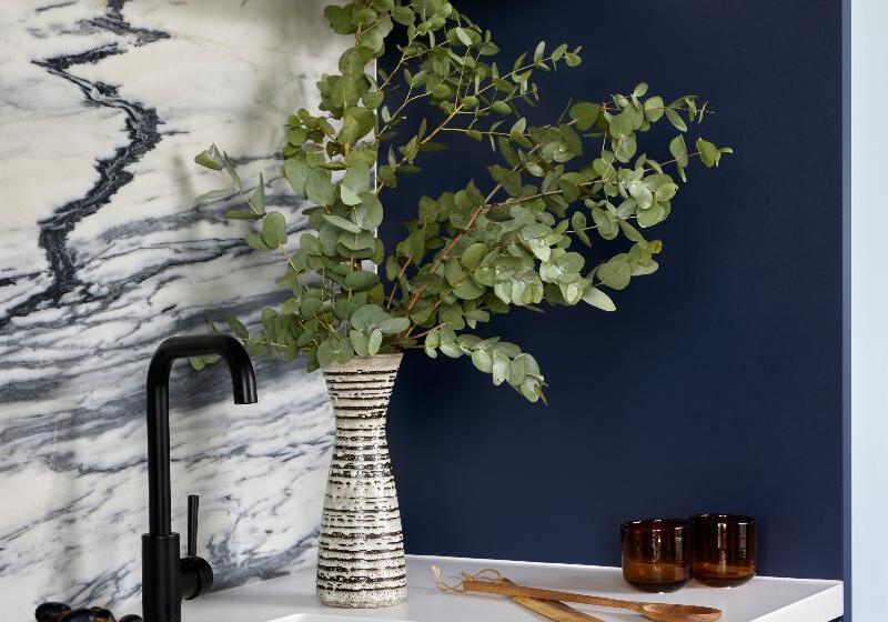 סוויטת 2 חדרי שינה, Beckett Locke